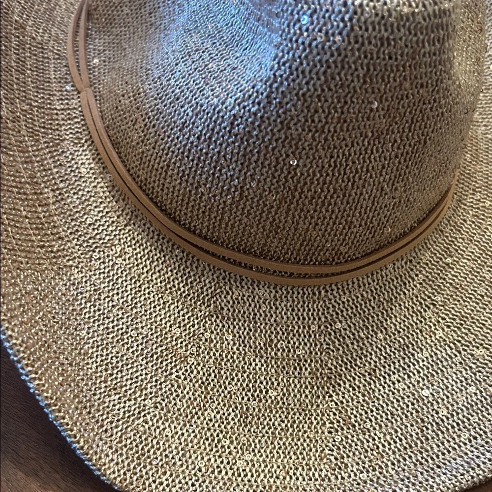 Elegant Beige Cowboy Hat - Picture 3 of 3